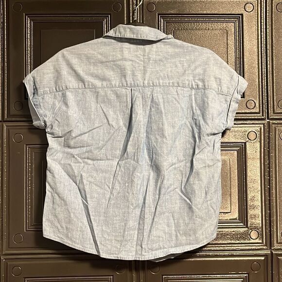 Banana Republic Denim top - Picture 2 of 2